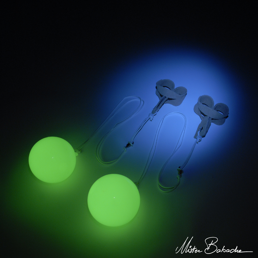 Comet POI Moon (complete - pair) -  glow in the dark